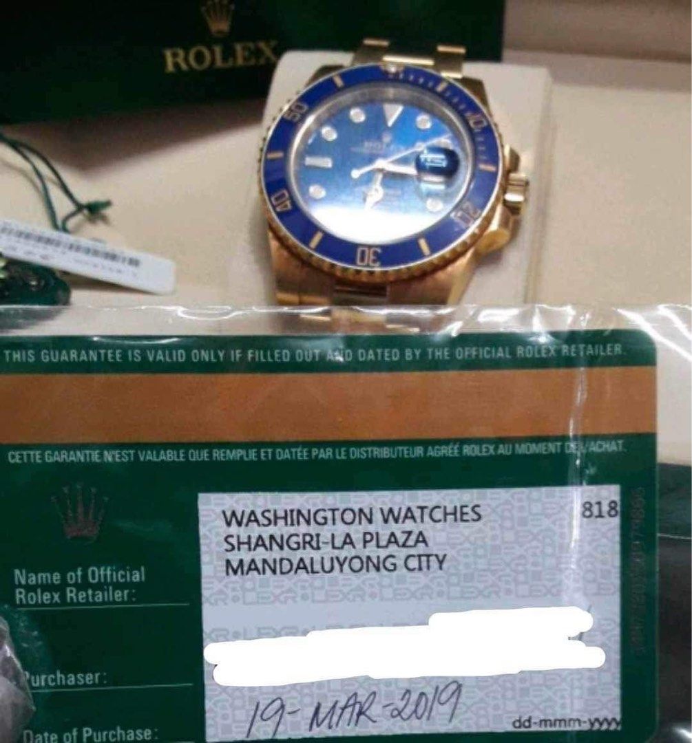 Rolex Submariner Bluesy (Category: Luxury Watches) located in Manila. Submitted by donijosemiguel (Listing ID 1241259418, Image 3). Description: Rolex 2019 Submariner Bluesy 18k Solid gold 40mm -ref 116618LB -year model 2019 -40mm -Local AD -9/10 condition -complete full set For 2.550M.