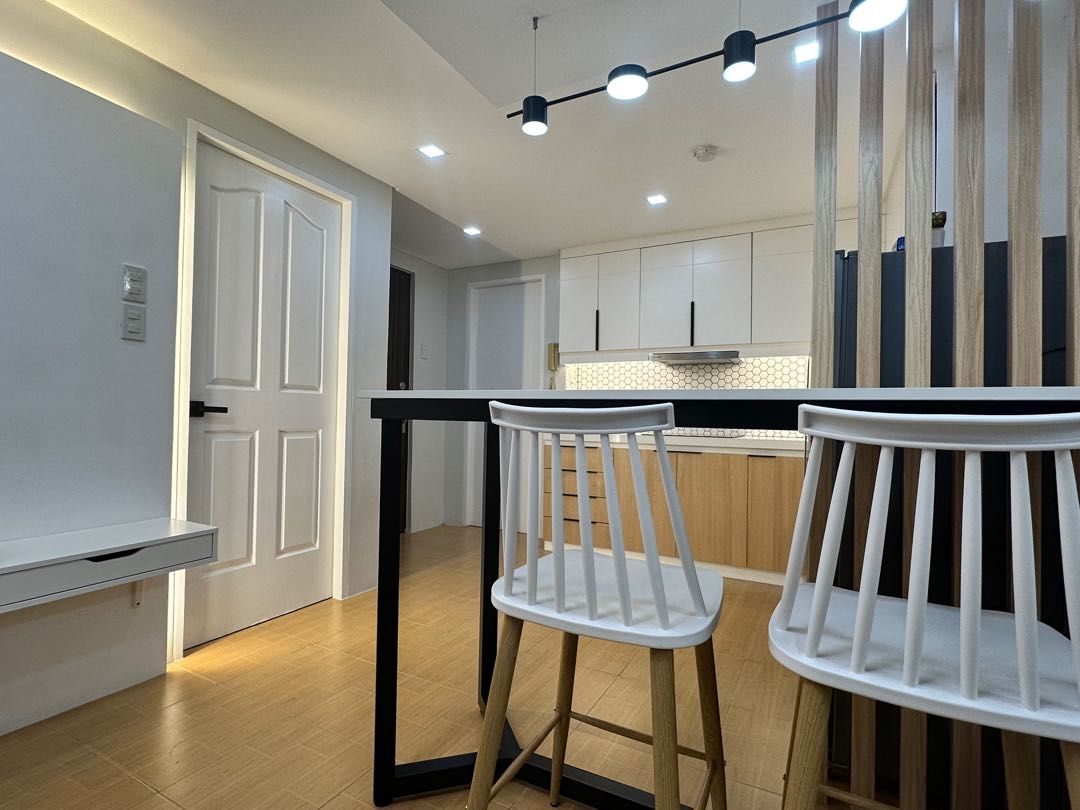 Seibu Tower Condominium (Category: Apartments & Condos) located in Quezon City. Submitted by thejowsh (Listing ID 1241264225, Image 3). Description: Newly renovated unit in Seibu Tower, 24th st, BGC 1 Br with balcony Semi furnished 45.86 sq. 21st floor owner seller Pls contact me for more information.