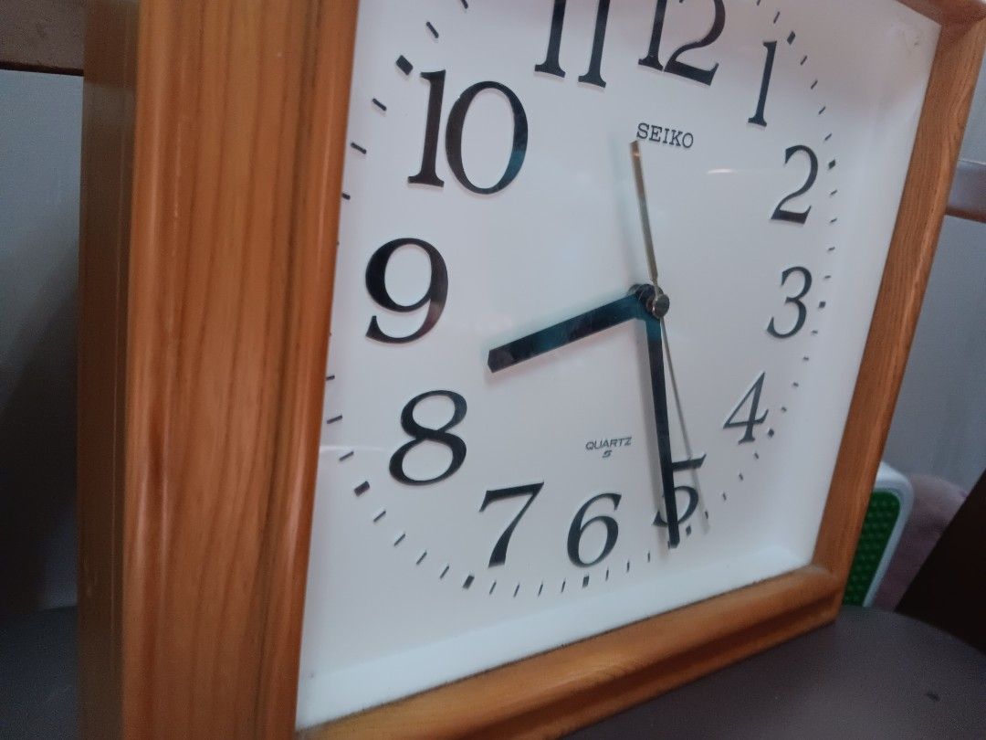 Seiko Quartz Wall Clock, Japan, Furniture & Home Living, Home Decor