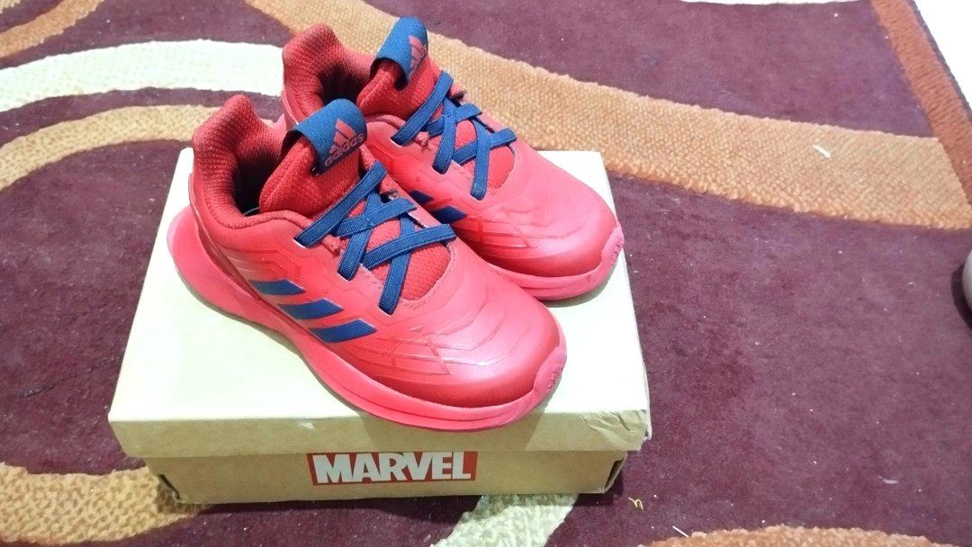 adidas rapidarun spiderman