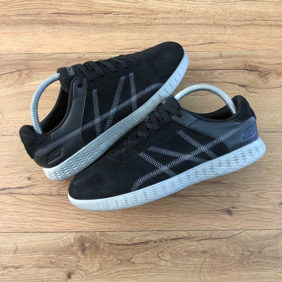 Skechers on the hotsell go glide eaze