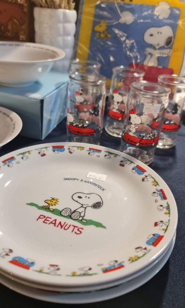 Snoopy Collection (Category: Dinnerware & Cutlery) located in Rizal. Submitted by missytin (Listing ID 1241368210, Image 2). Description: SNOOPY COLLECTION PLATES 7.5" 3pcs available for Php150/pc DRINKING GLASS 5pcs for Php500 DECO PLATE for Php250.