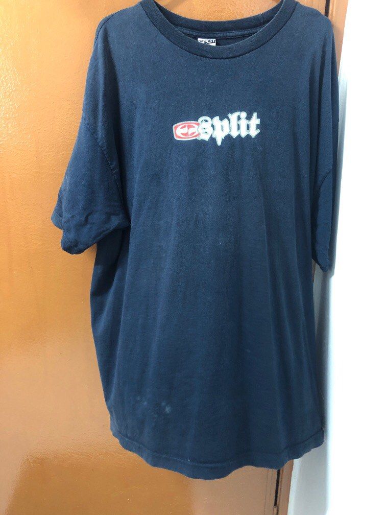 split tee (Category: Tshirts & Polo Shirts) located in Rawang. Submitted by stealharam (Listing ID 1241226055, Image 1). Description: split sk8 tee need to wash width 23/24 length 27/28.