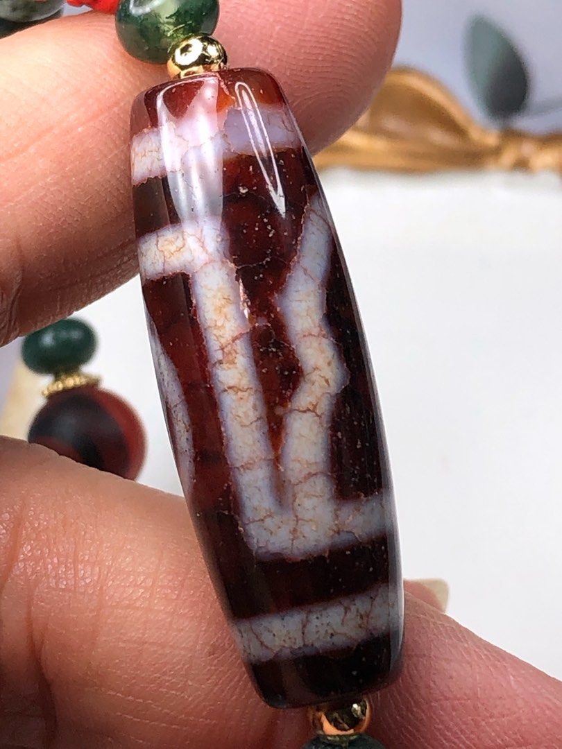 Tibetan Dzi Beads Carnelian One Eyed Backing Dzi Beads 藏传红玉髓龙鳞凤血一眼靠山天珠  38.7x13.1mm