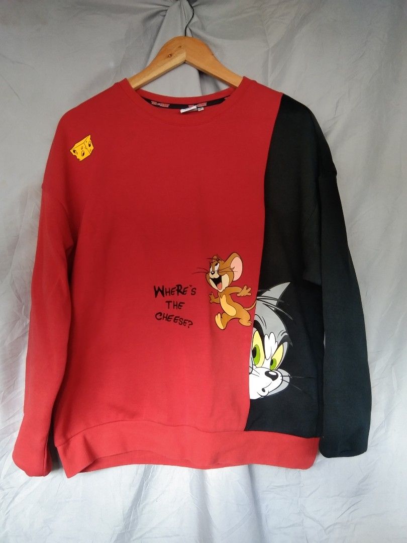 Tom and Jerry sweater, Men's Fashion, Coats, Jackets and Outerwear on ...