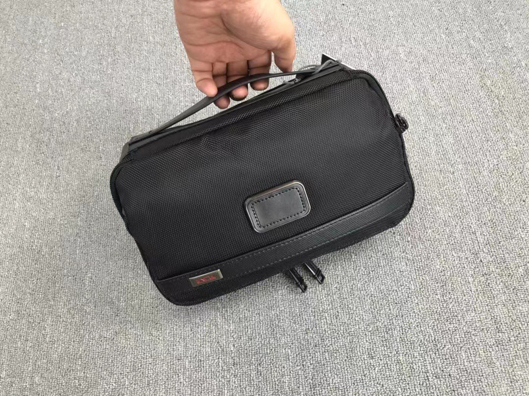 Tumi Cluthbag include name engrave, Luxury, Bags & Wallets on Carousell