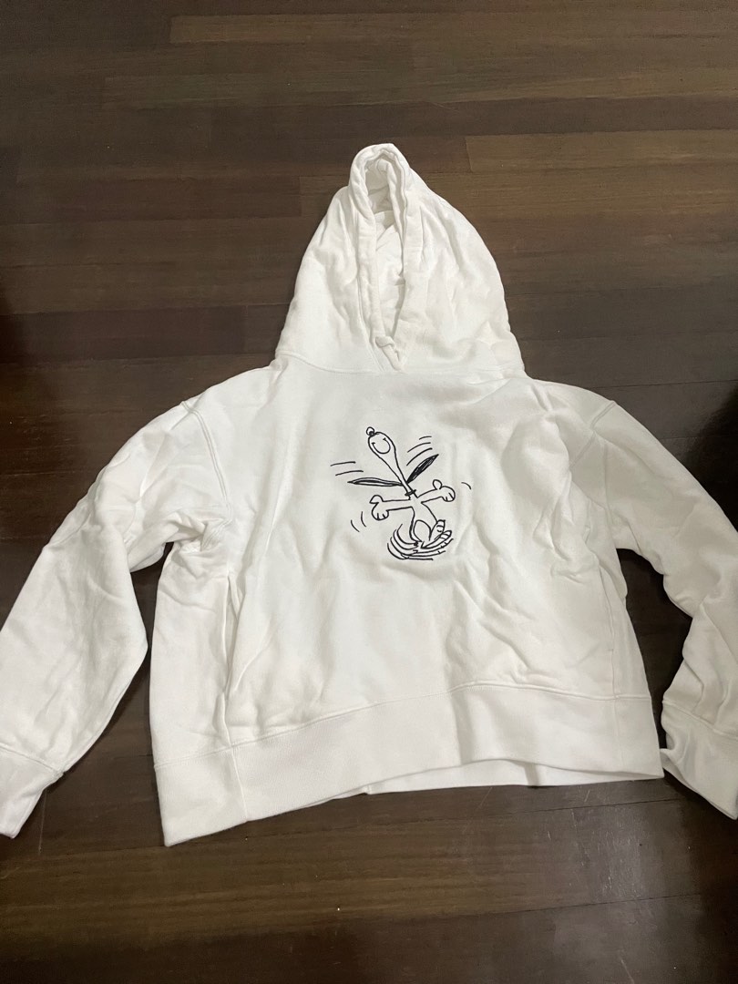Uniqlo snoopy hoodie hot sale