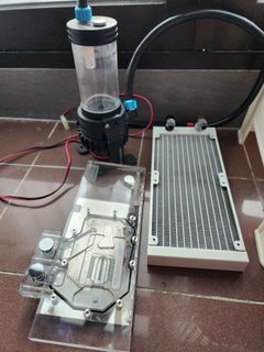 （分類：）位於 。 由 prxdx 提交（商品編號 1241388133，圖片 1）。簡介： 。