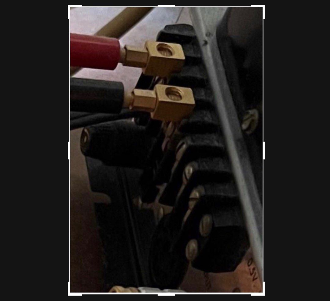 Vintage amplifier/Speaker screw binding post to banana plug adapter