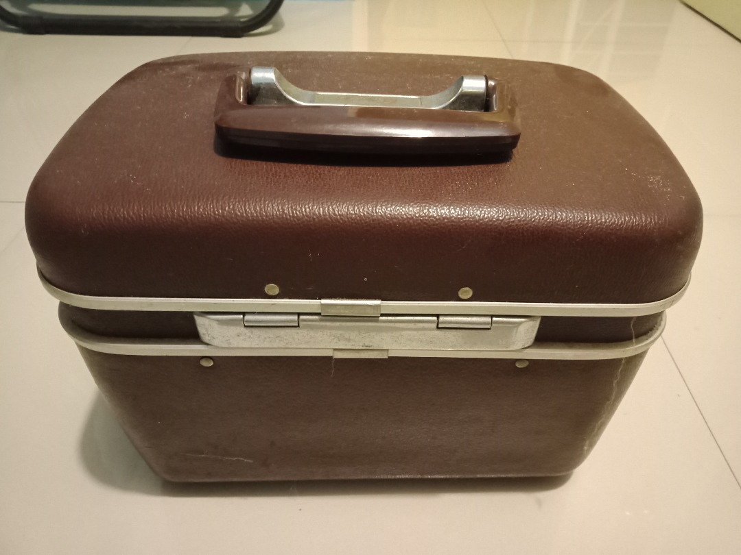 Vintage Echolac Travel/Train Case on Carousell