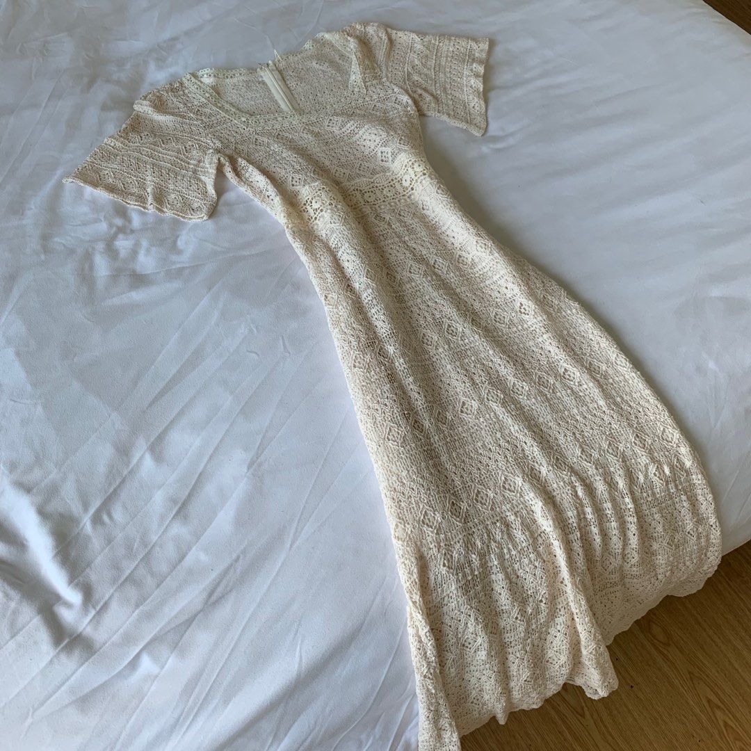 Vintage Lace Maxi Dress