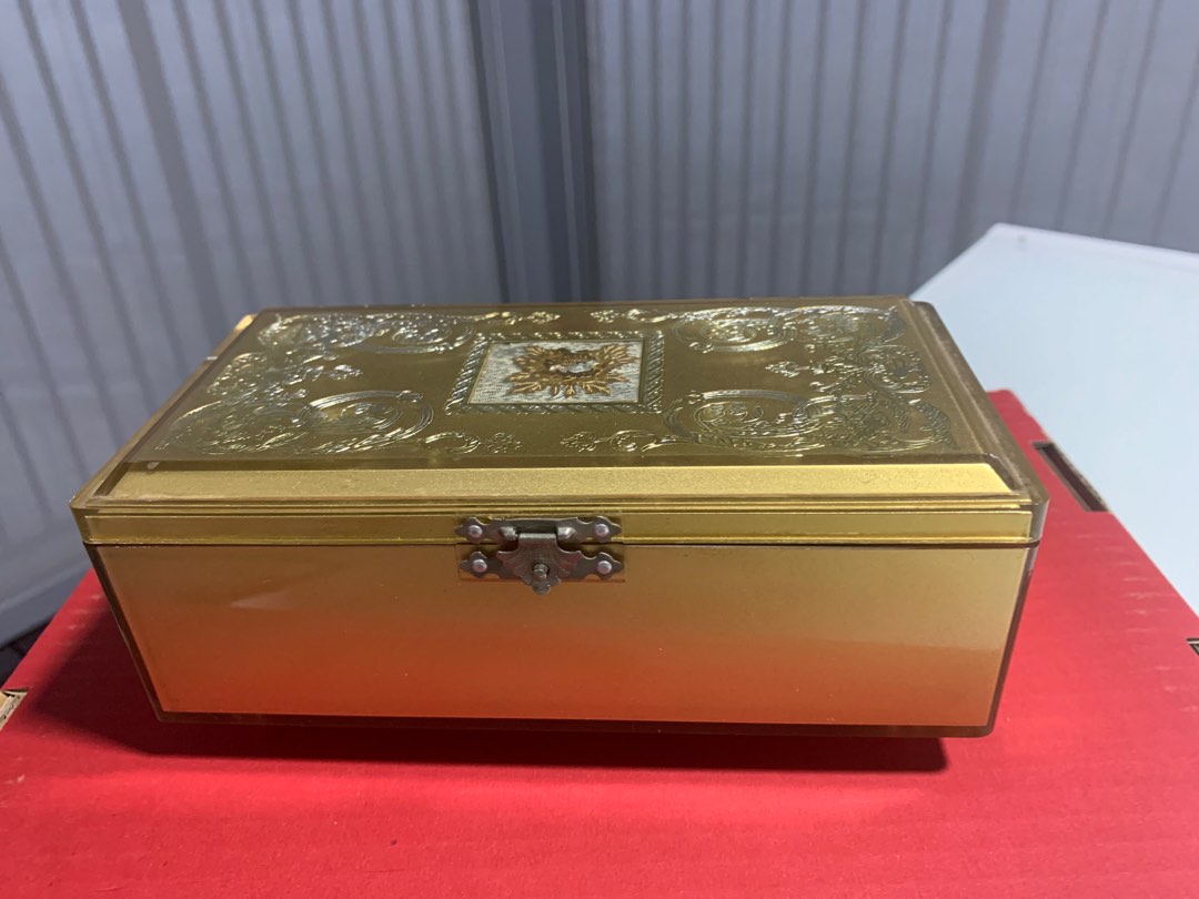 Vintage Lady Mate Musical Jewellery Box, Women's Fashion, Jewelry