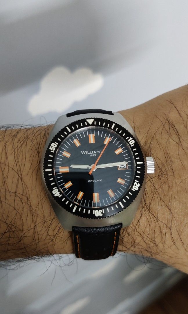William l vintage diver sale