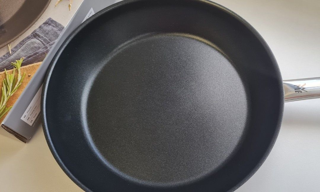 WMF Nordic Frying Pan 24cm, Furniture & Home Living, Kitchenware