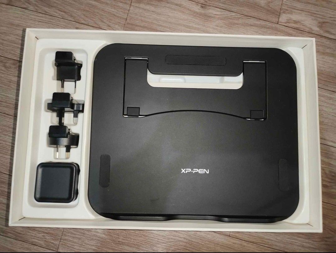 XP-PEN Artist 12 Pro (Category: Monitor Screens) located in Pasig City. Submitted by mumbleno21 (Listing ID 1241225147, Image 3). Description: XP-PEN Artist 12 Pro Features a super-portable screen with an 11.6-inch display area and a convenient 3-in-1 cable design. There's no need to use any adapter and it quickly connects to your computer. Start sketching, doodling, and drawing directly on Artist 12 Pro and begin your creative journey. •Complete