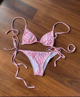 (Category: ) located in . Submitted by sioraide (Listing ID 1241220551, Image 1). Description: .