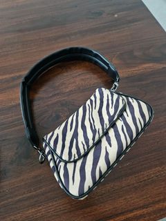 (Category: ) located in . Submitted by nilaitreasures (Listing ID 1241271211, Image 1). Description: .