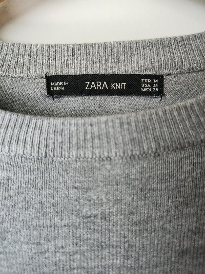 Zara Knit Top with Button Sleeve Detail (Category: Longsleeves) located in Quezon City. Submitted by six_half (Listing ID 1241246241, Image 3). Description: Viscose blend Runs small Fits xs-small frames best Flaws: minor pilling (not noticeable).