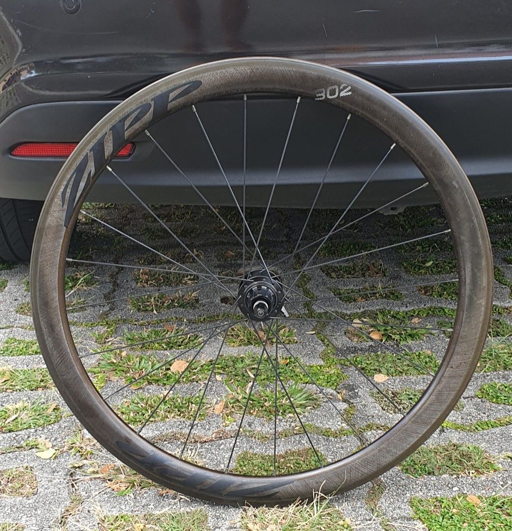 Zipp 302 top wheelset rim brake