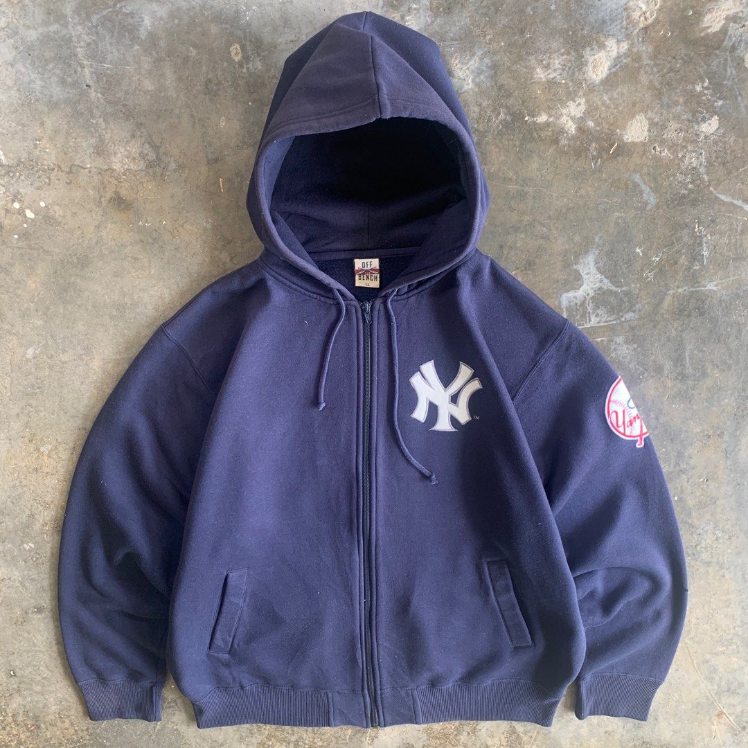 Yankees on sale sweatshirt amazon