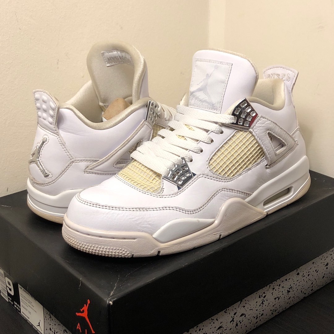ON SALE NIKE AIR JORDAN 4 RETRO Men s Fashion Footwear
