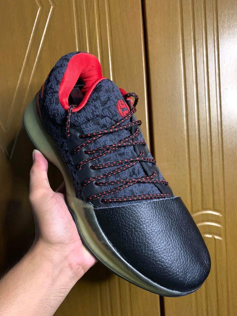 Harden vol 1 top black and red