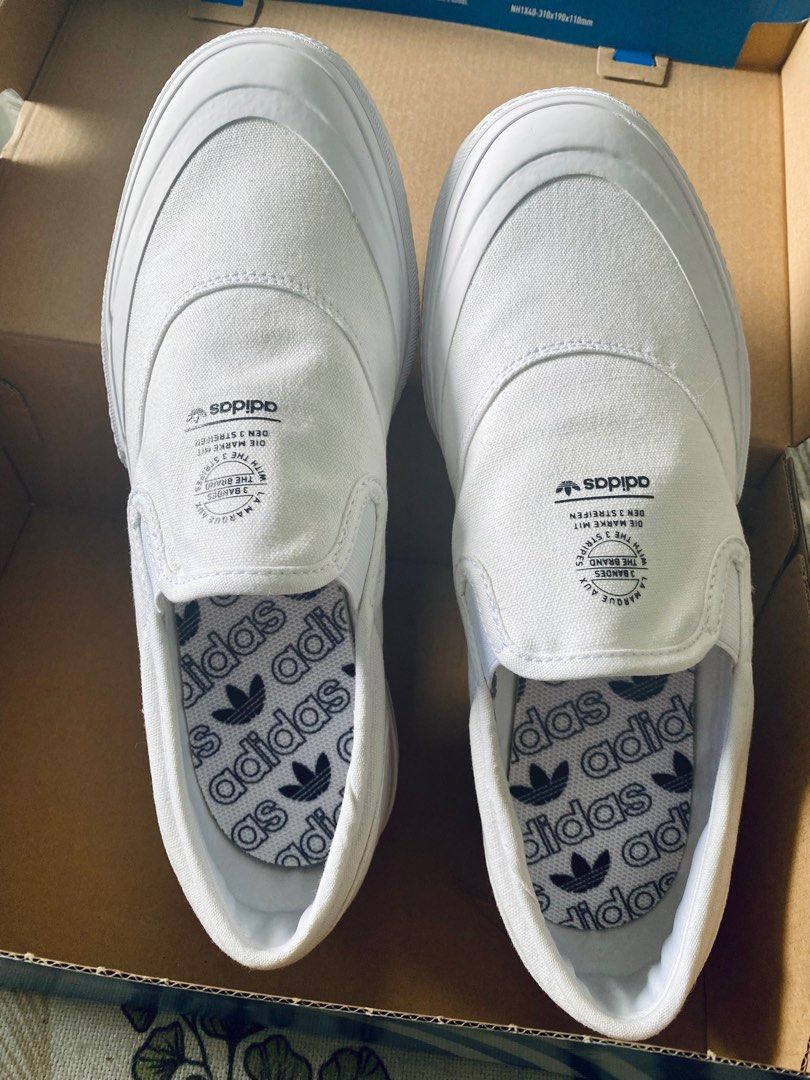 Adidas slip on deals shoes leather