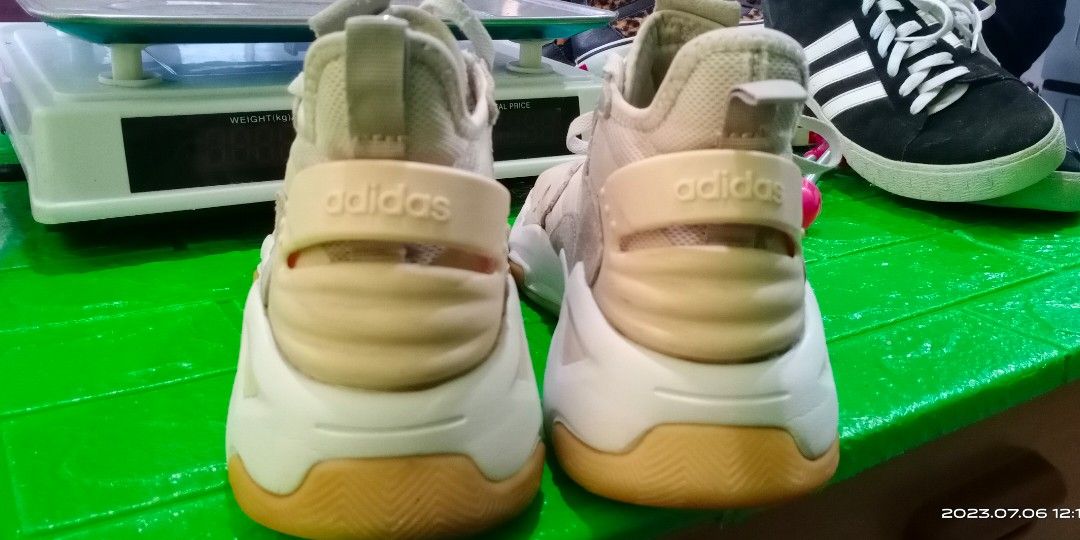 Adidas Yeezy 500