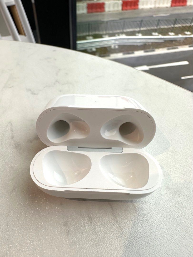 🏳️‍🌈Free Branded Case protector🏳️‍🌈AirPods Gen 3 Lightning Charging Case🏳️‍🌈AirPods Gen 3 MagSafe Charging Case🏳️‍🌈AirPods 3rd Generation Replcaement charging case🏳️‍🌈ORIGINAL🏳️‍🌈63221781884674111