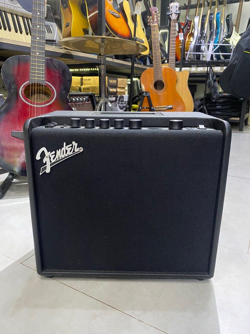 Fender mustang lt25 online acoustic guitar