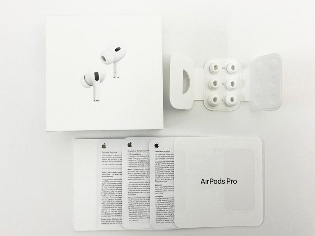 Apple AirPods Pro（第2世代）MQD83J/A（A2698 A2699 A2700), 音響器材