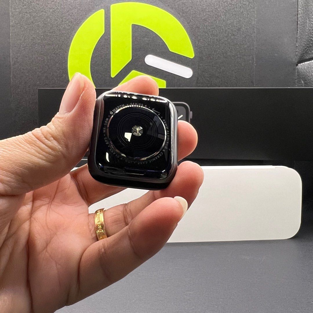 Apple watch online nike+ s4 40mm