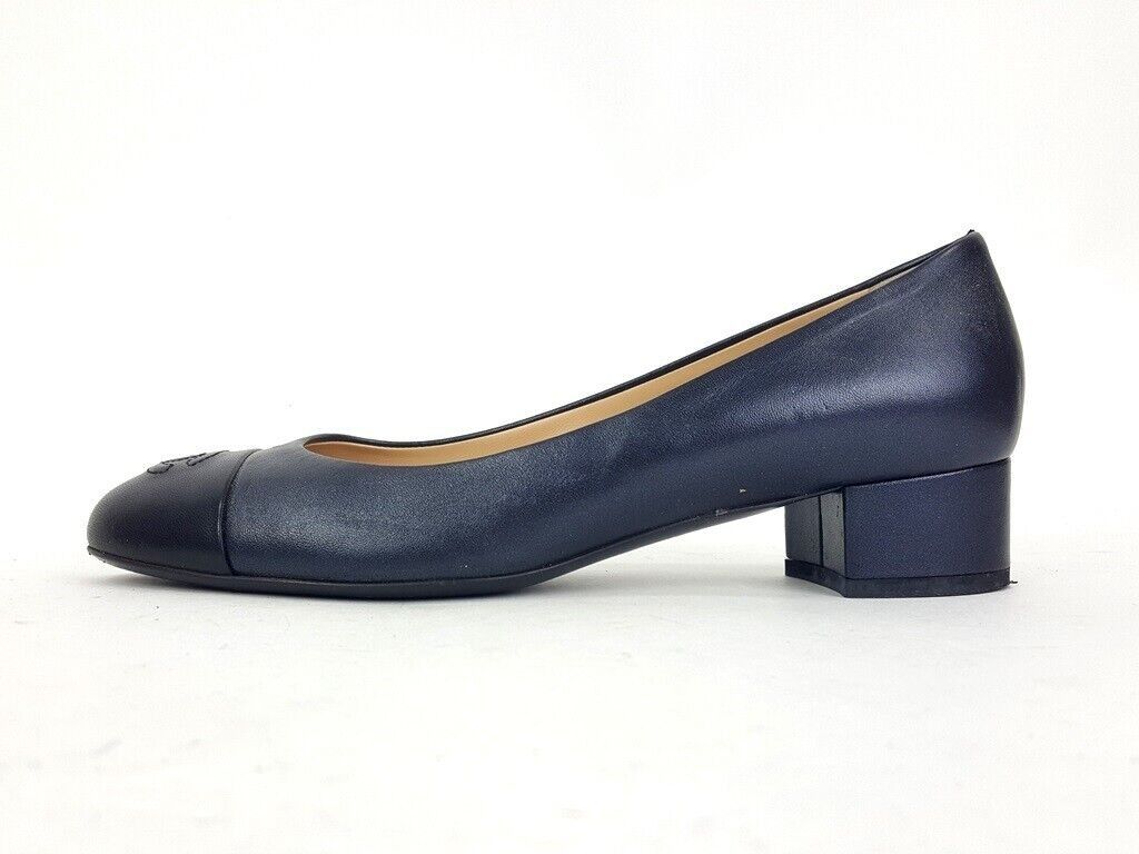 Chanel low on sale heel shoes