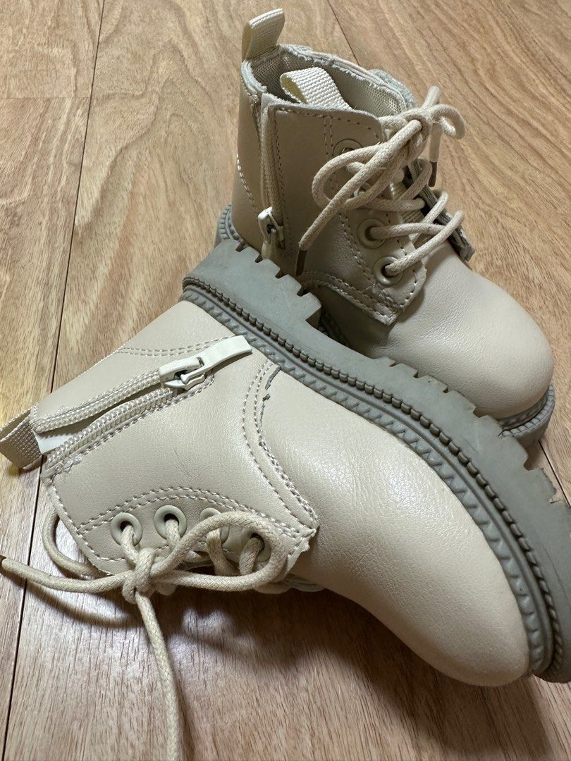 Infant girl clearance boots size 5