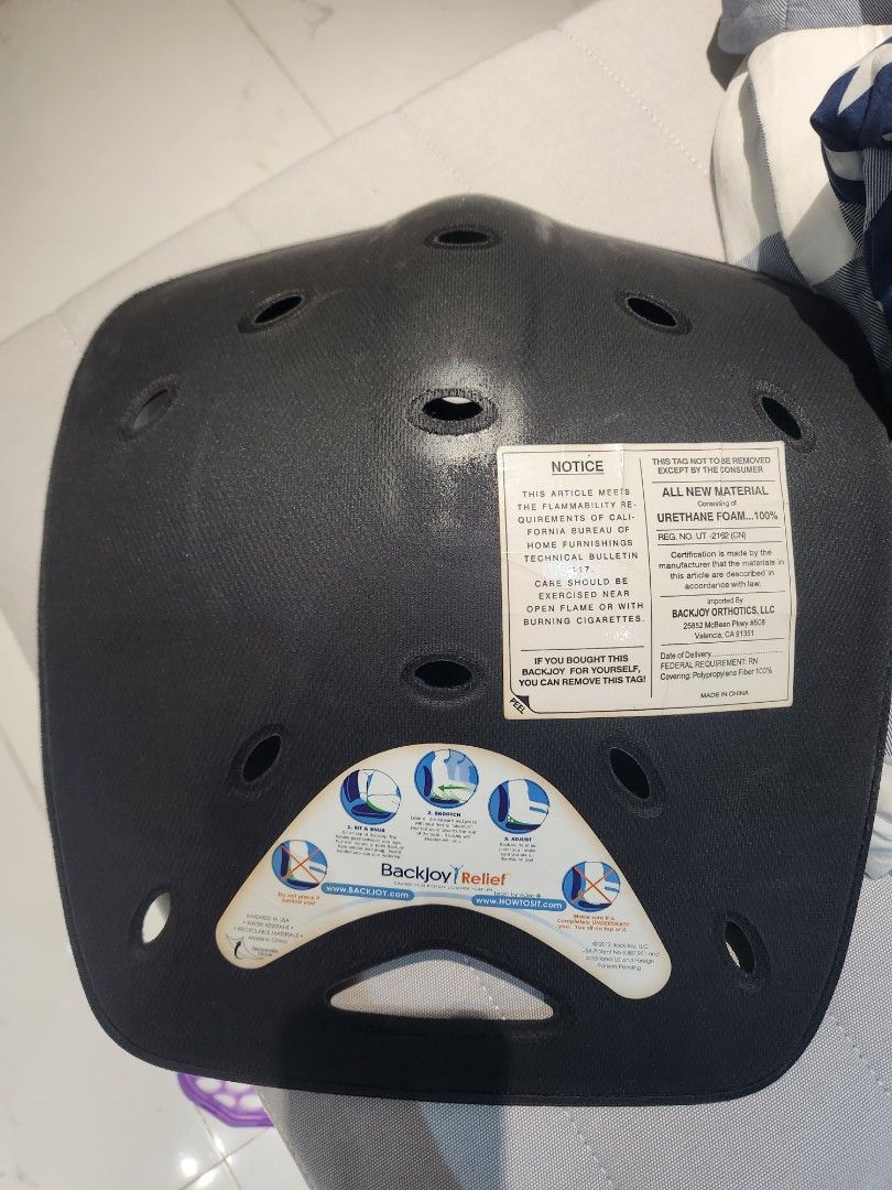 Back support (Category: Braces, Support & Protection) located in Singapore. Submitted by braverabbit_8023 (Listing ID 1241553566, Image 2). Description: I have 1 of this if want let me know selling only 10.