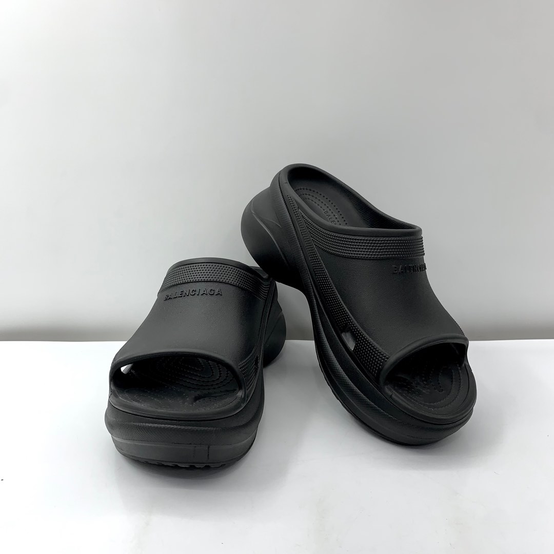 値下しました】BALENCIAGA CROCS 2.0 サイズ43 - サンダル