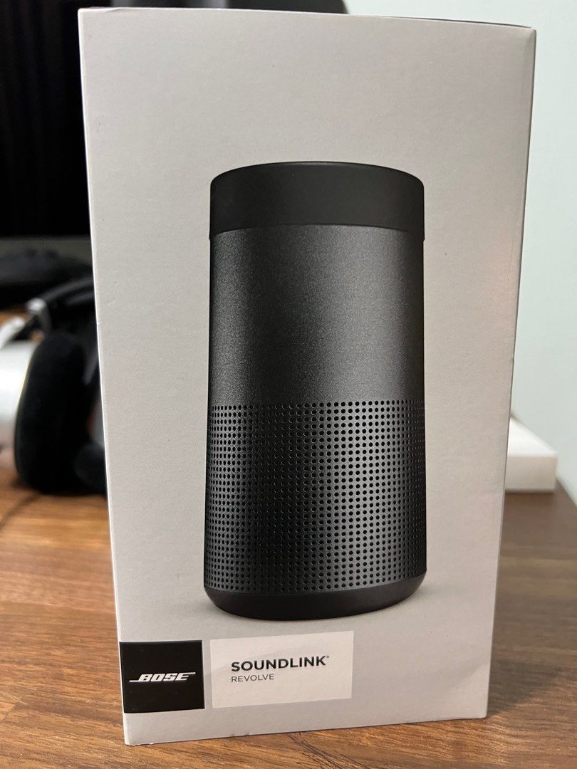 Bose soundlink revolve bluetooth speaker with charging cradle on sale