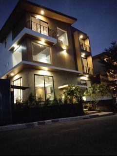 BRAND NEW HOUSE FOR SALE Mckinley Hill Vill 139M