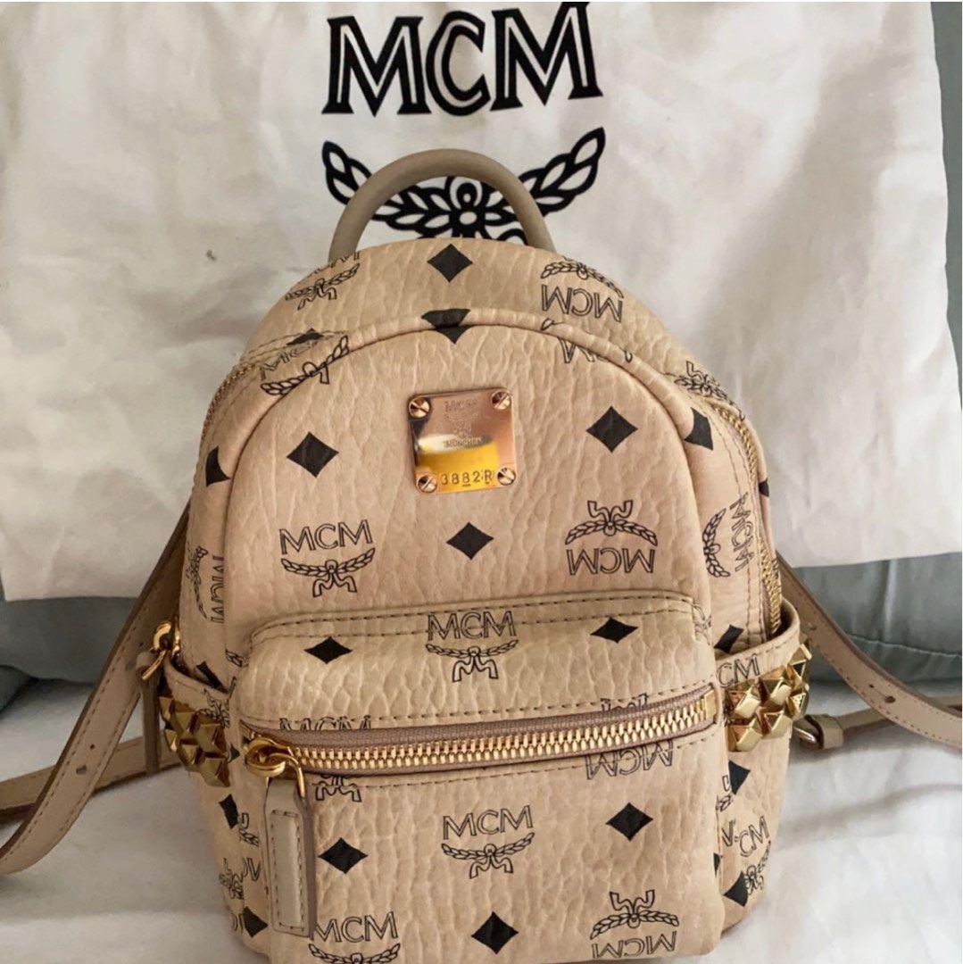 MCM Stark Backpack in Vintage Monogram Jacquard, Luxury, Bags & Wallets on  Carousell