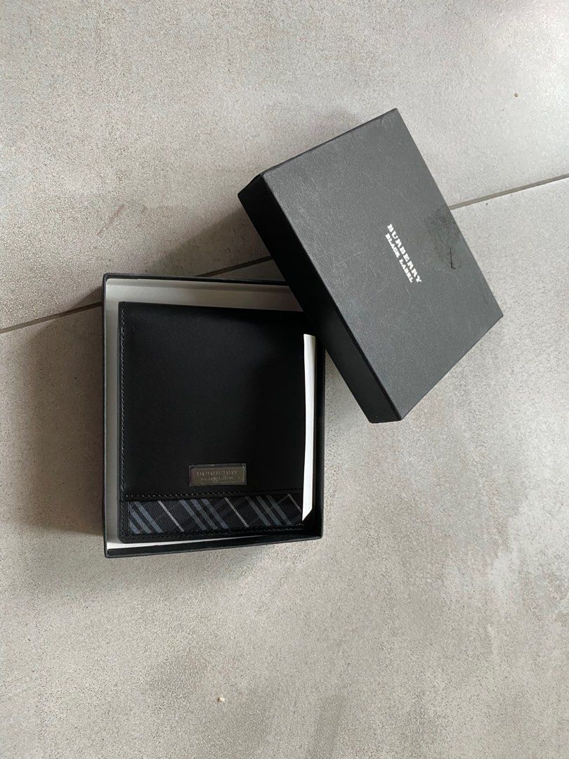 Burberry Black Label Bi Fold Wallet Coin Pocket