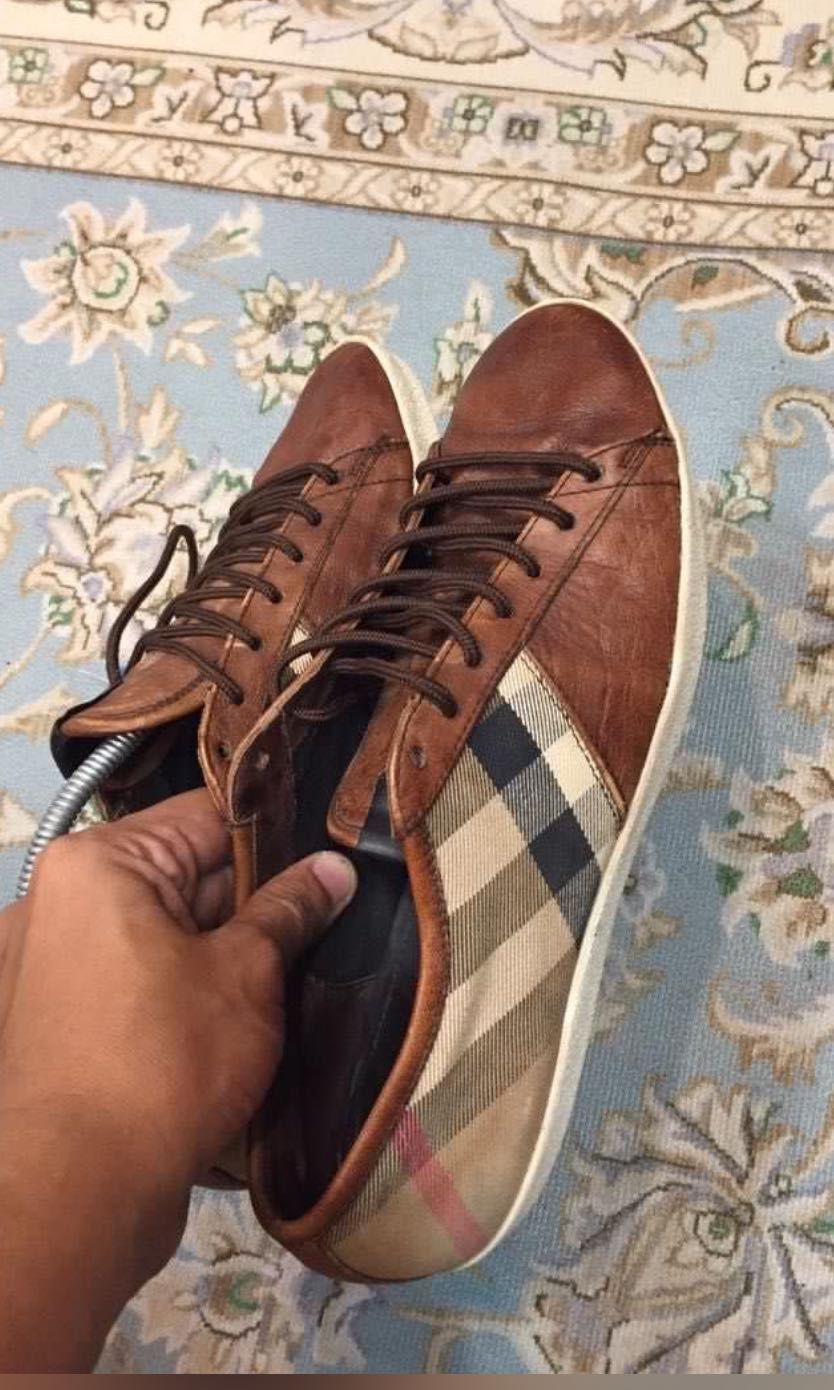 Burberry Shoes Women s Fashion Footwear Sneakers on Carousell