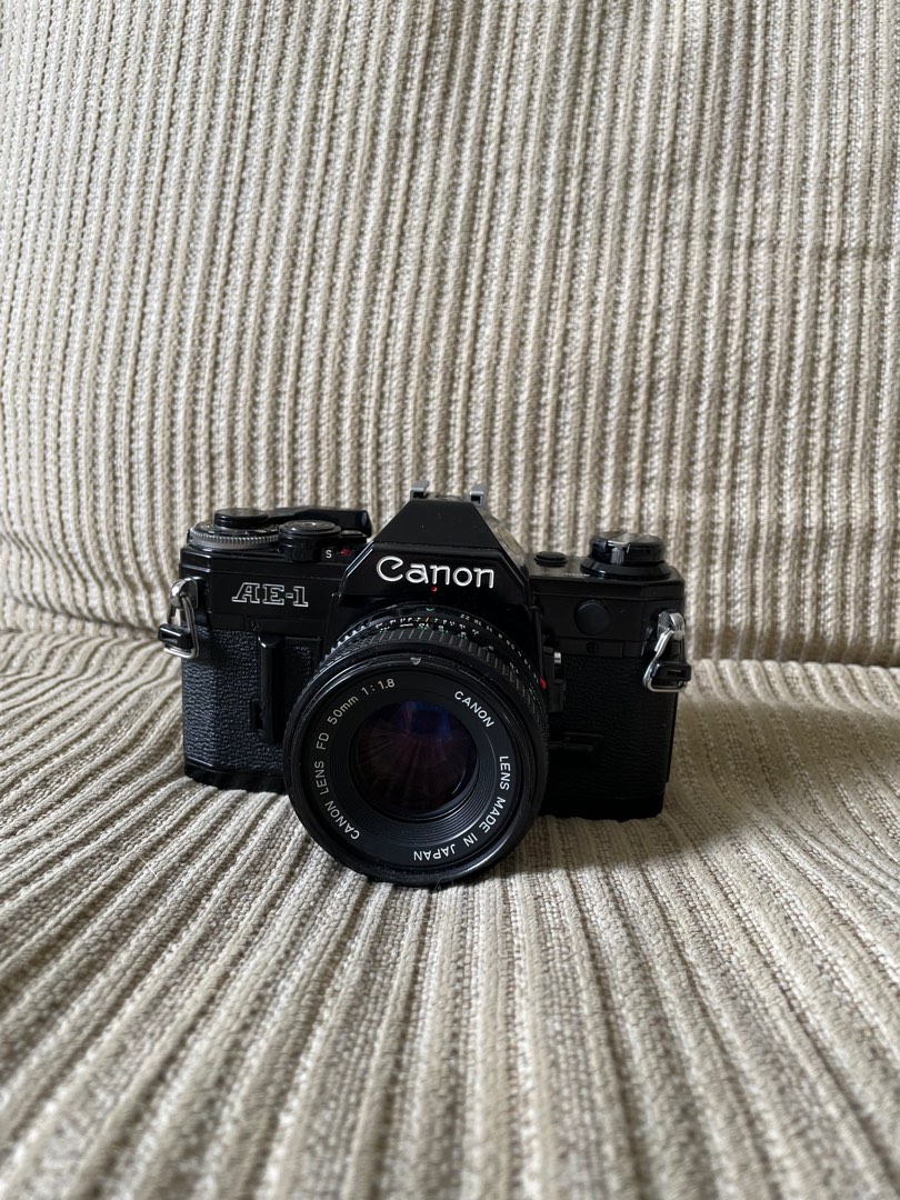 Canon AE-1 et Canon lens FD 50mm 1:1.8 S.C (Gebraucht) in Petit Lancy