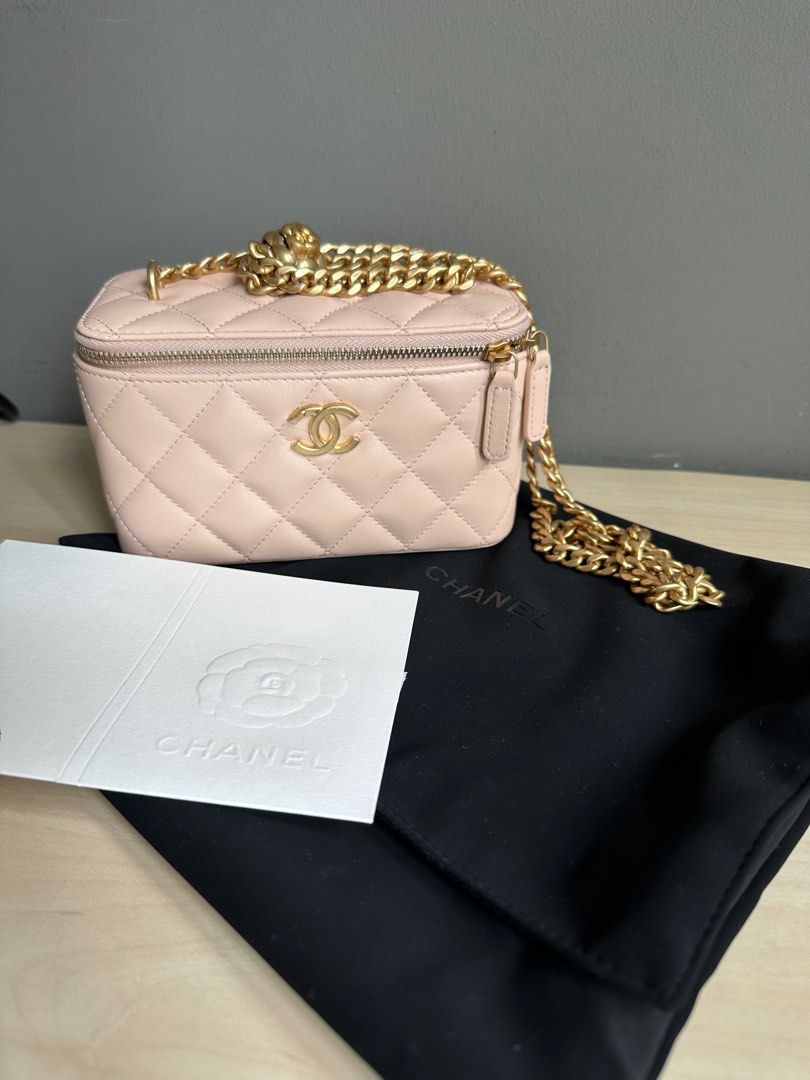 Chanel 23S Camellia Adjustable Pearl Crush Vanity Case, Luxury, Bags &  Wallets on Carousell