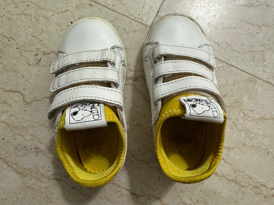 Cute Snoopy White Toddler sneakers with Velcro straps