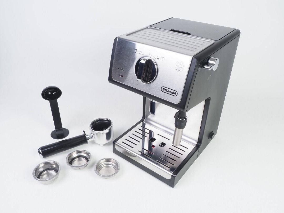 DeLonghi ECP35.31 Pump Espresso Machine, Coffee and Cappuccino Maker