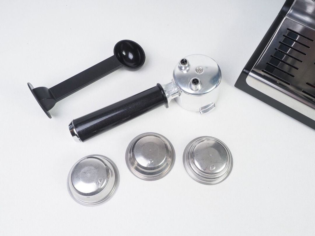 DeLonghi ECP35.31 Pump Espresso Machine, Coffee and Cappuccino Maker