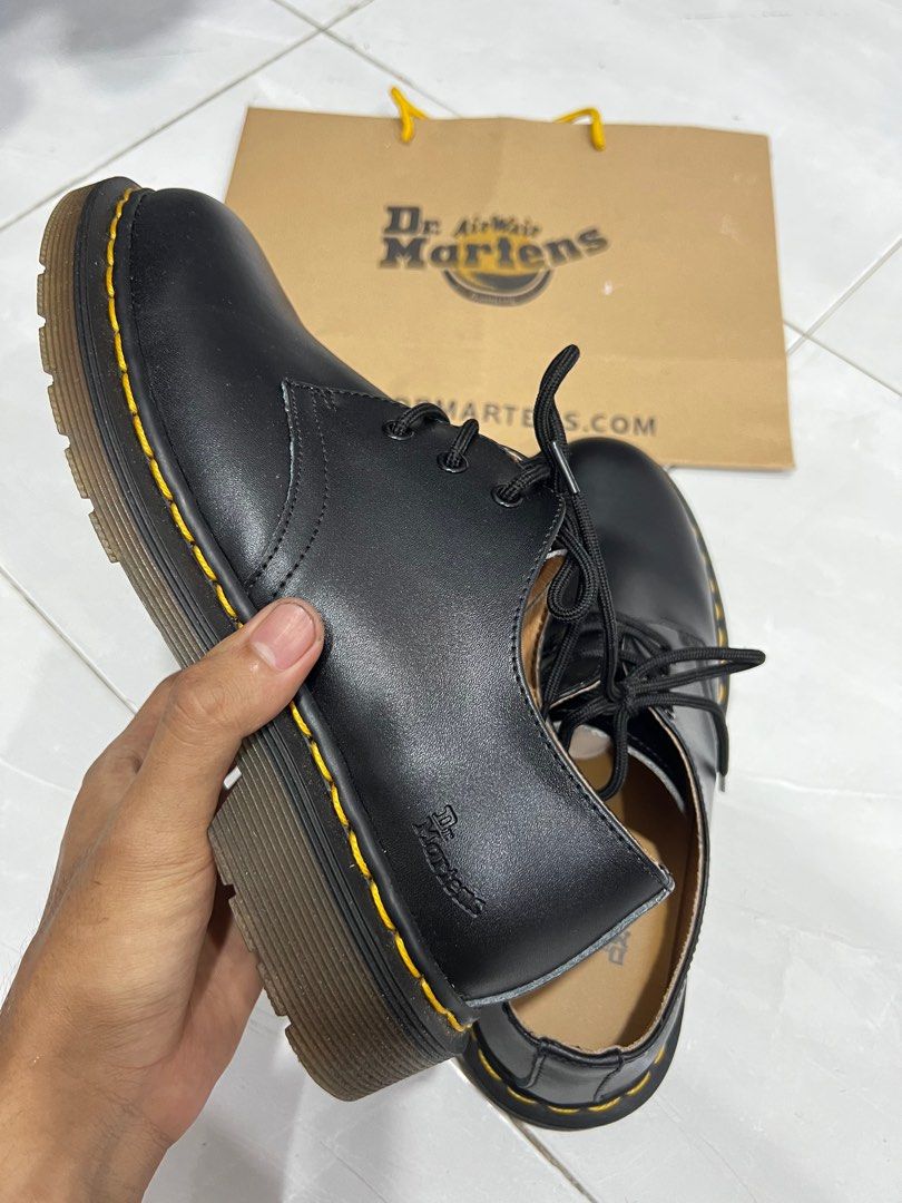 Dr martens Men s Fashion Footwear Boots on Carousell