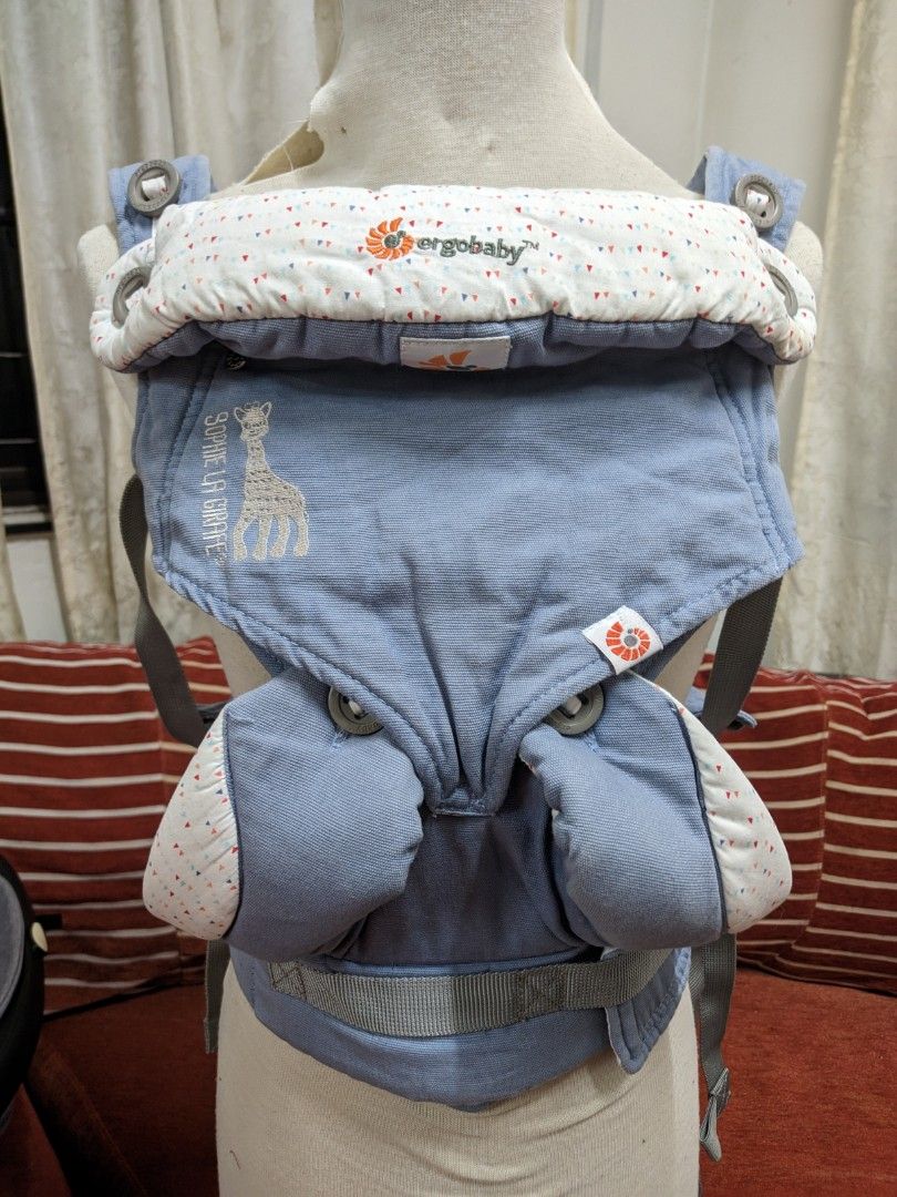 ERGOBABY 360 SOPHIE LA GIRAFFE Babies Kids Going Out