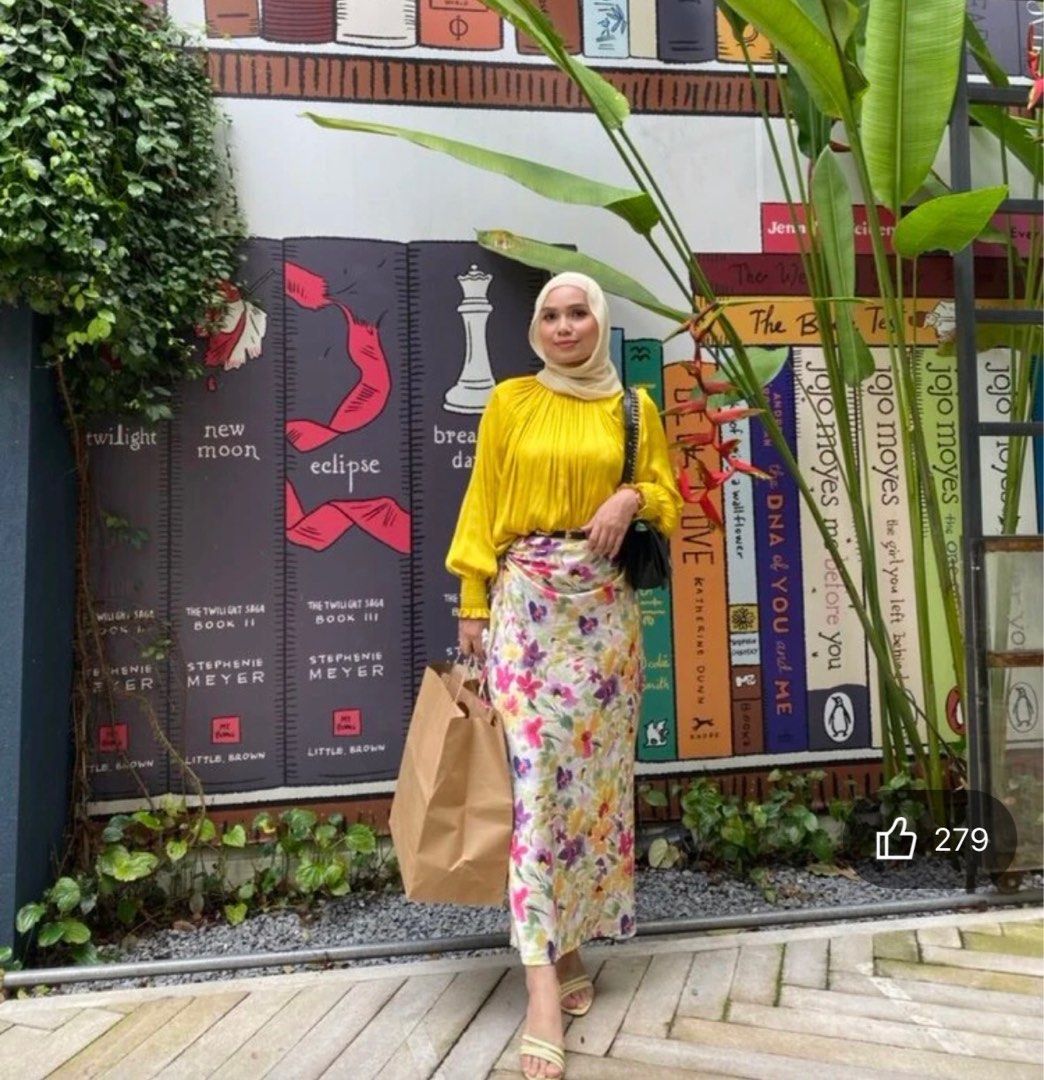 Drawstring floral outlet skirt