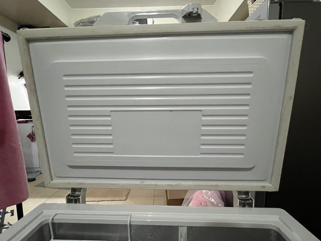 Fujidenzo Chest Freezer 6.8 cu.ft, TV & Home Appliances, Kitchen Appliances, Refrigerators and